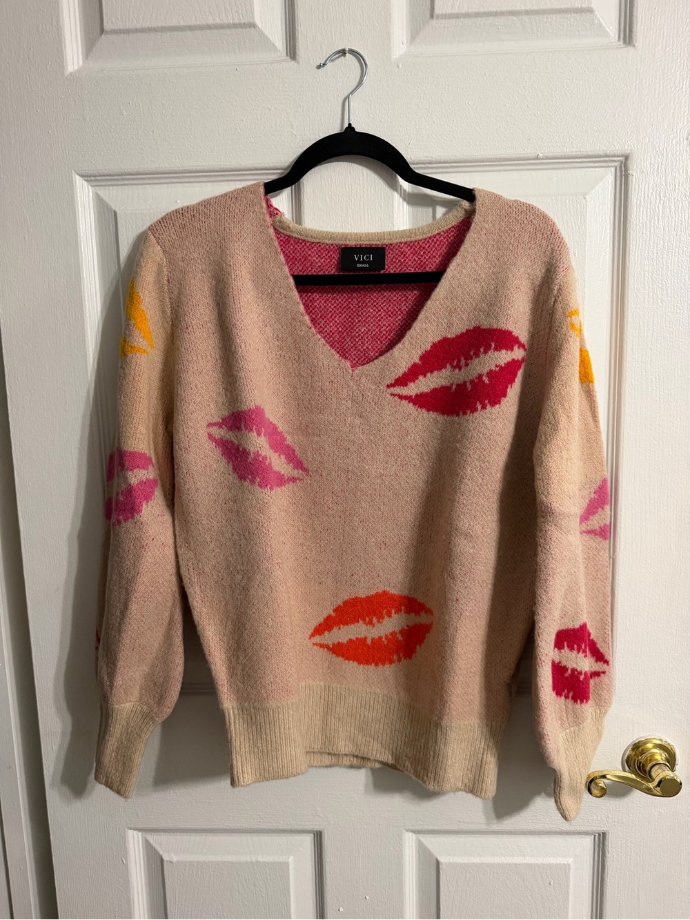 VICI Beige V-Neck Sweater with Pink, Red, Orange & Yellow Lip Prints